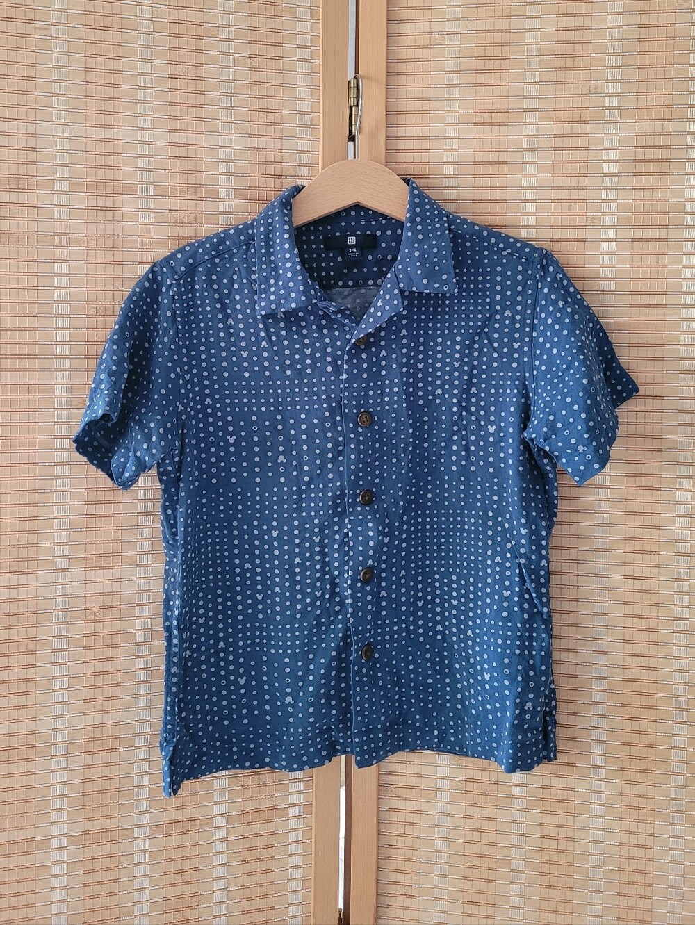 Uniqlo Navy Blue Short-Sleeve Button-Down Shirt with White Dot Print